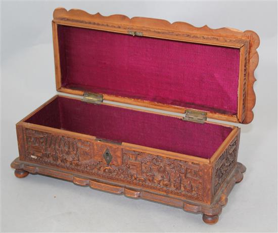 A Chinese export sandalwood box, late 19th century, 27cm